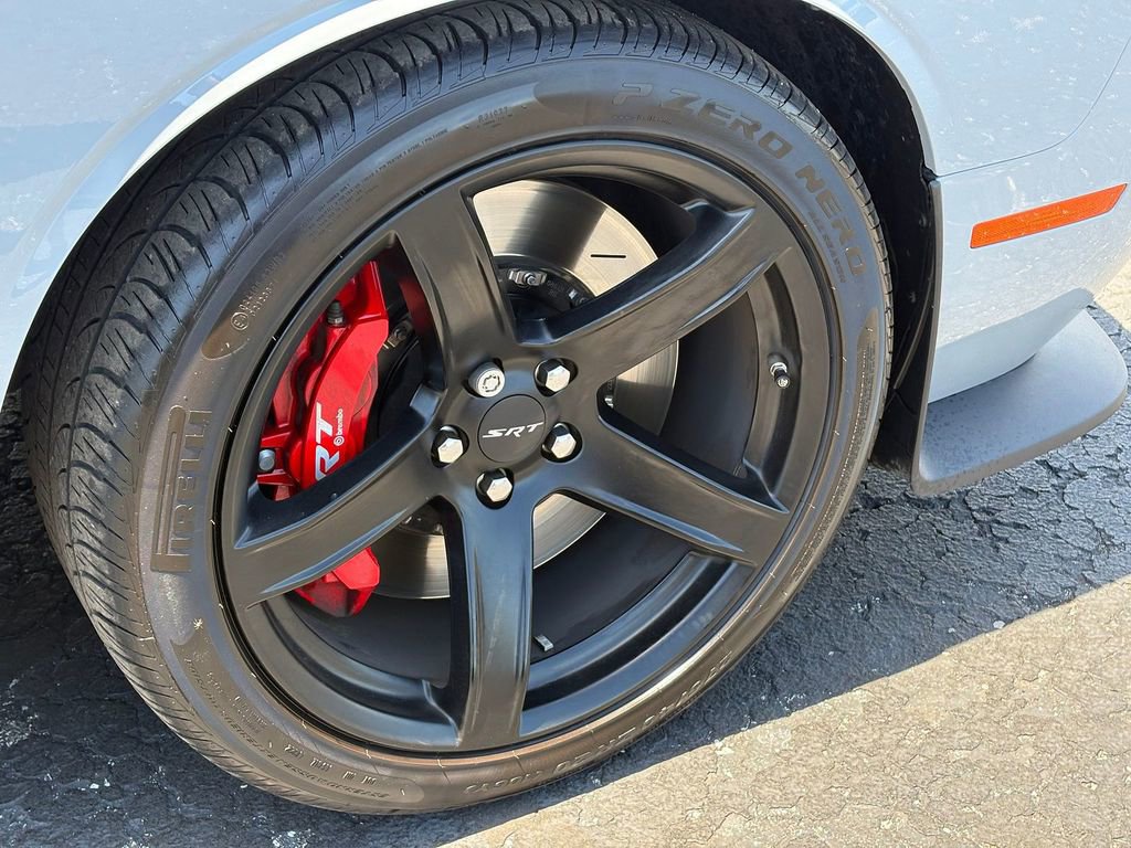 Used 2022 Dodge Challenger SRT Hellcat w/ Plus Package RWD image 9