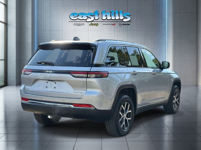 Certified 2024 Jeep Grand Cherokee Limited AWD/4WD image 3