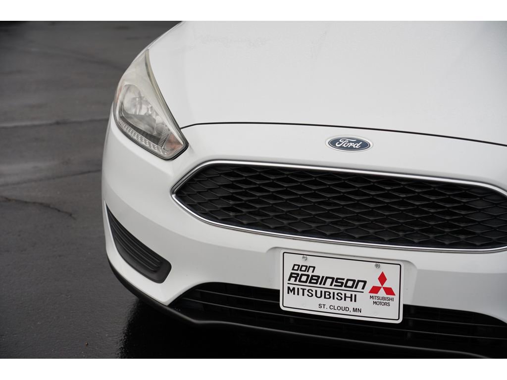 Used 2017 Ford Focus SE image 9