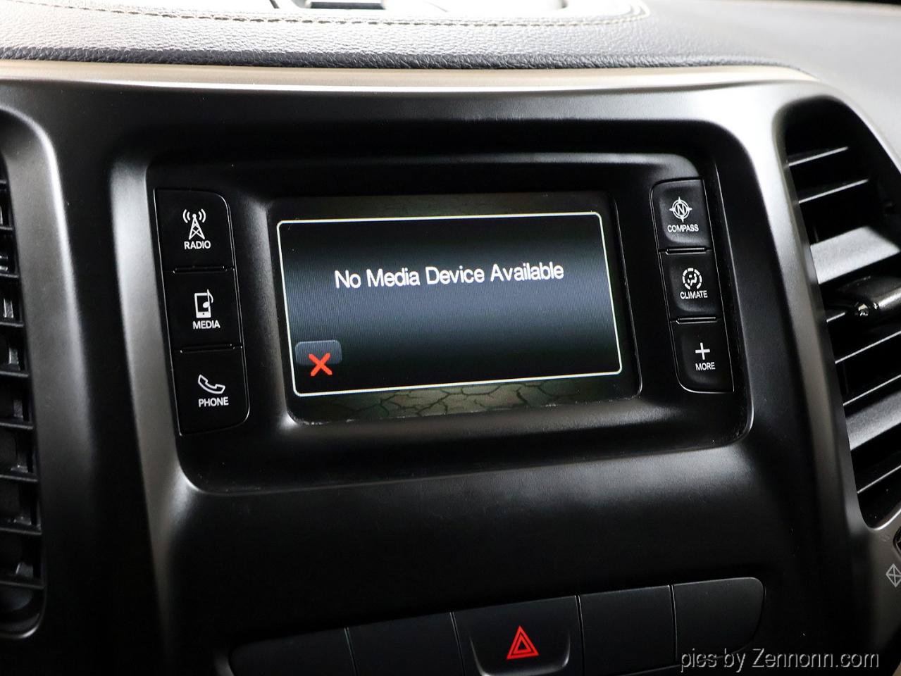 Used 2014 Jeep Cherokee Latitude AWD/4WD image 19