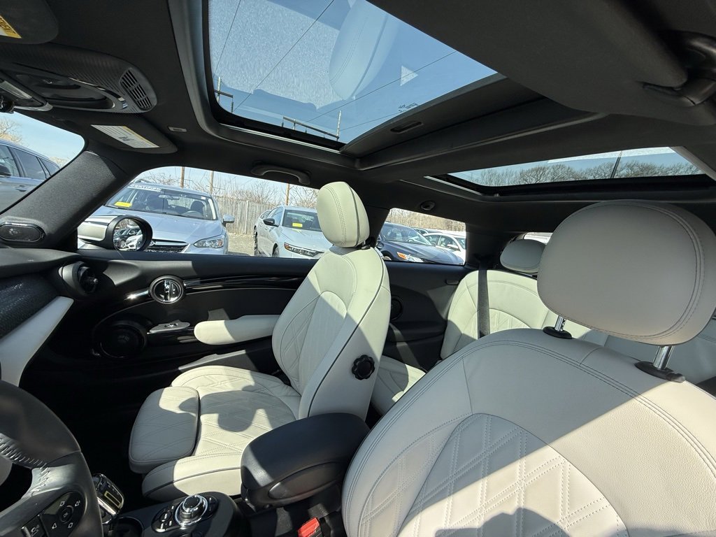 Used 2022 MINI Cooper SE image 12