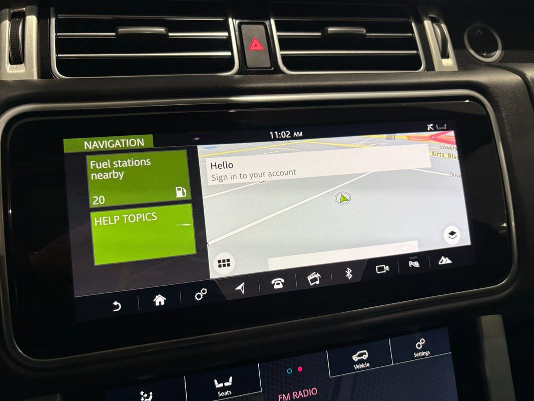 Used 2019 Land Rover Range Rover HSE image 19