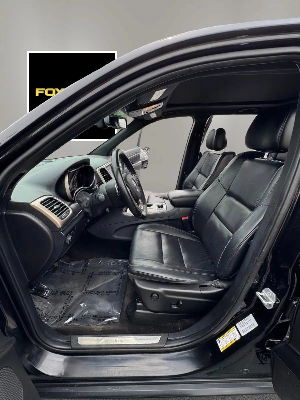 Used 2015 Jeep Grand Cherokee Limited w/ Luxury Group II AWD/4WD image 9