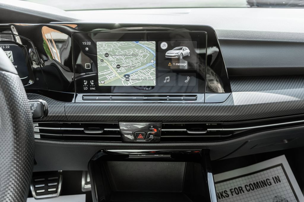 Used 2024 Volkswagen Golf R image 18