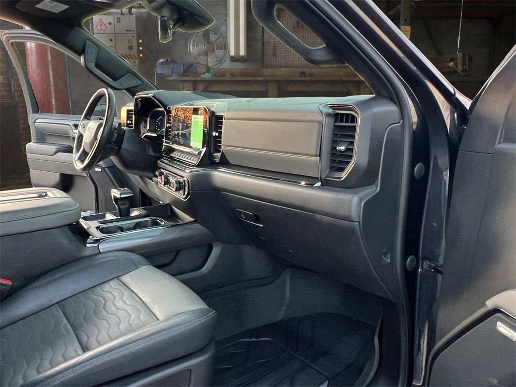 Certified 2022 Chevrolet Silverado 1500 ZR2 w/ Technology Package image 17