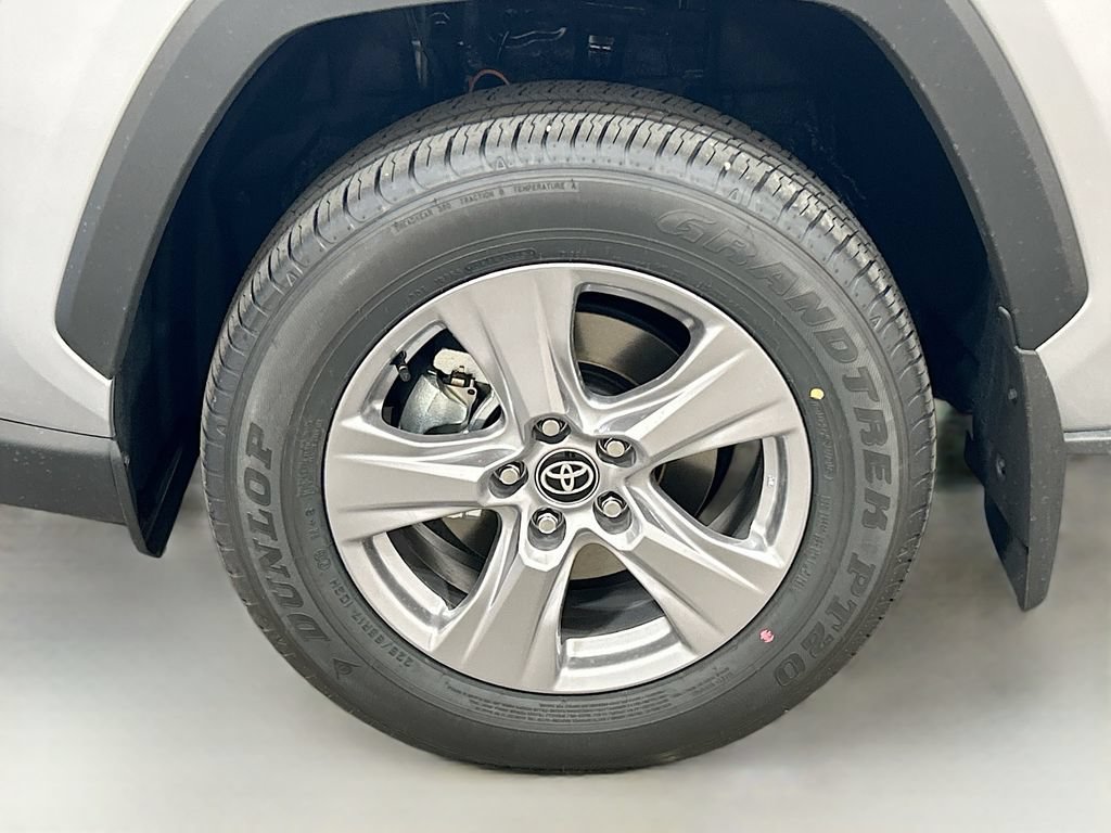 New 2025 Toyota RAV4 XLE FWD image 8