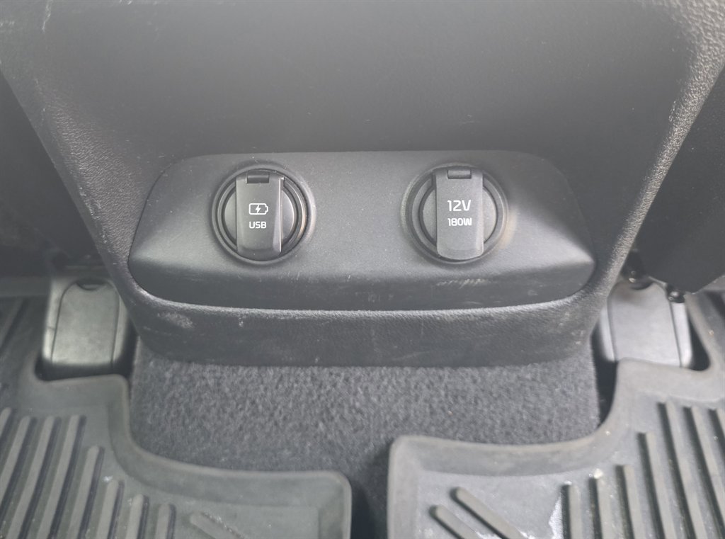 Used 2018 Kia Sorento EX FWD image 35