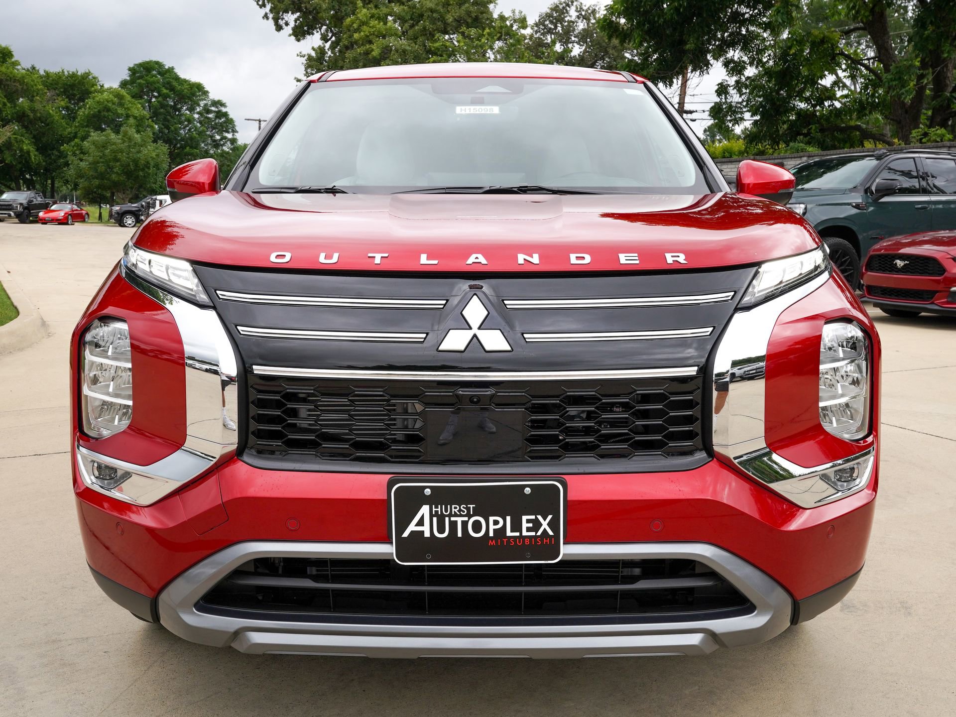 New 2026 Mitsubishi Outlander SE FWD image 3