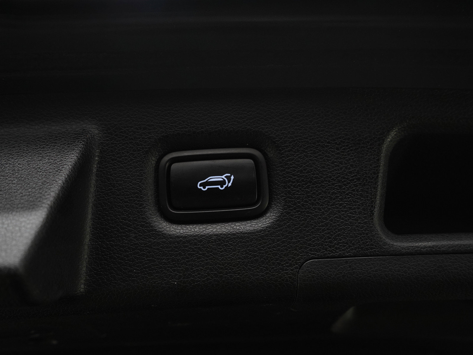 Used 2019 Hyundai Santa Fe Limited AWD/4WD image 19