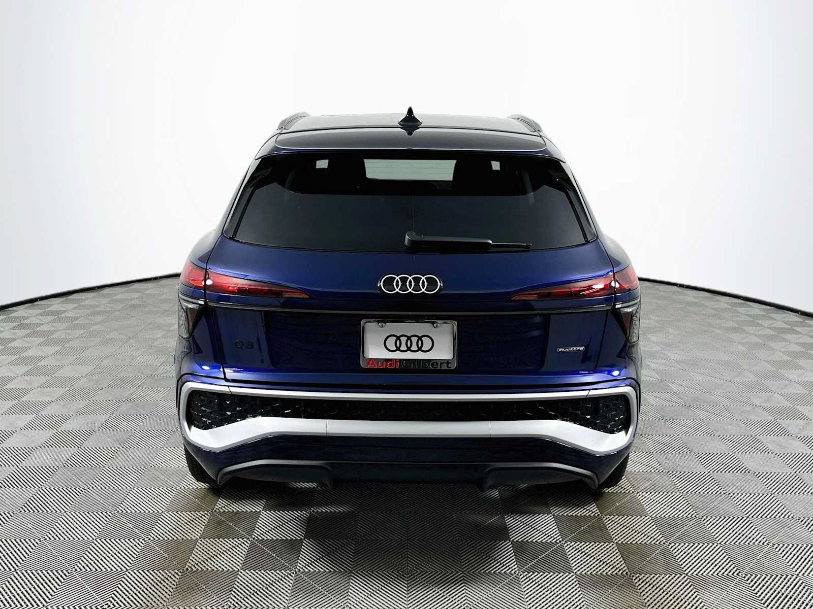 New 2026 Audi Q3 quattro 2.0T AWD/4WD image 6