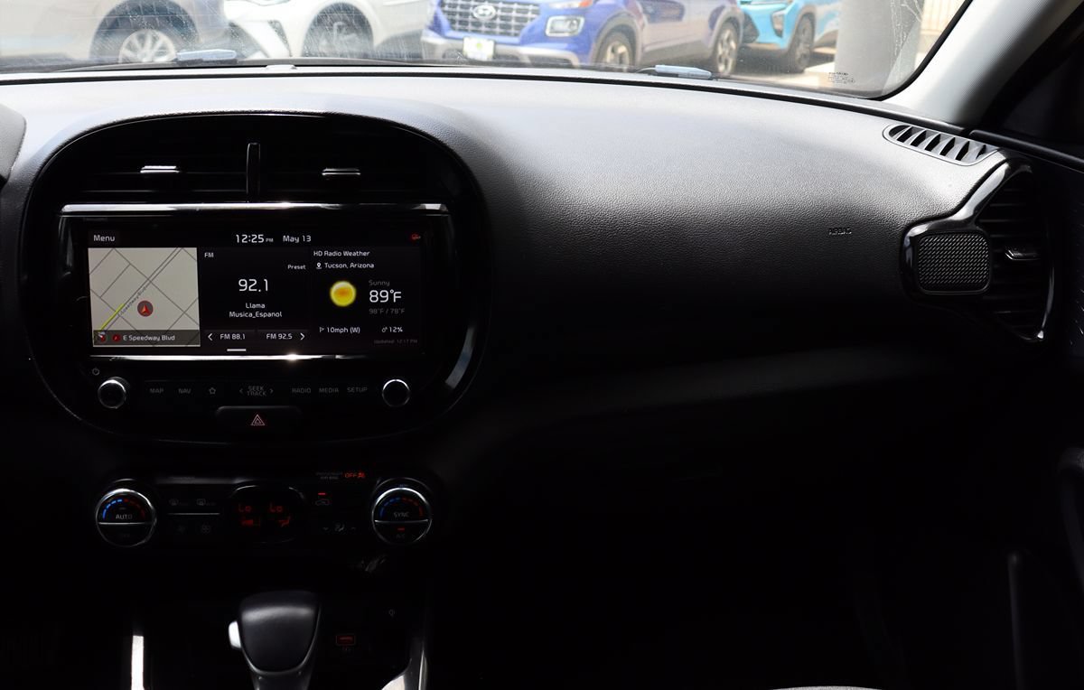 Used 2020 Kia Soul EX FWD image 44