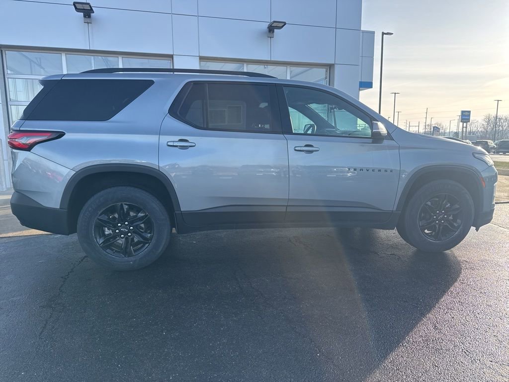 Certified 2023 Chevrolet Traverse LT w/ Midnight/Sport Edition image 8