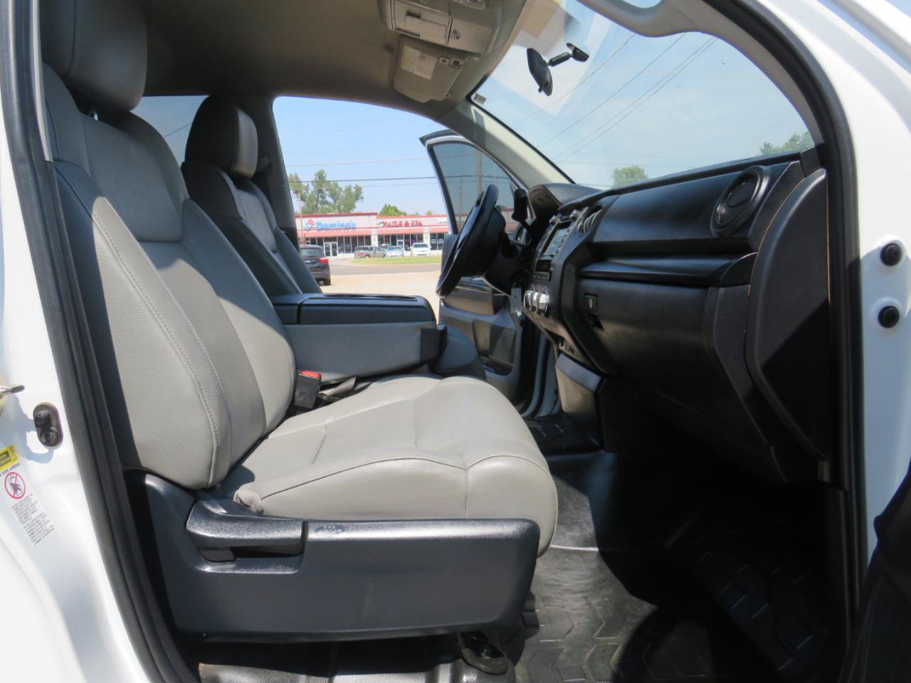 Used 2016 Toyota Tundra SR RWD image 12