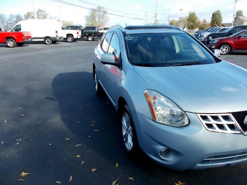 Used 2013 Nissan Rogue SV w/ Premium Pkg image 10