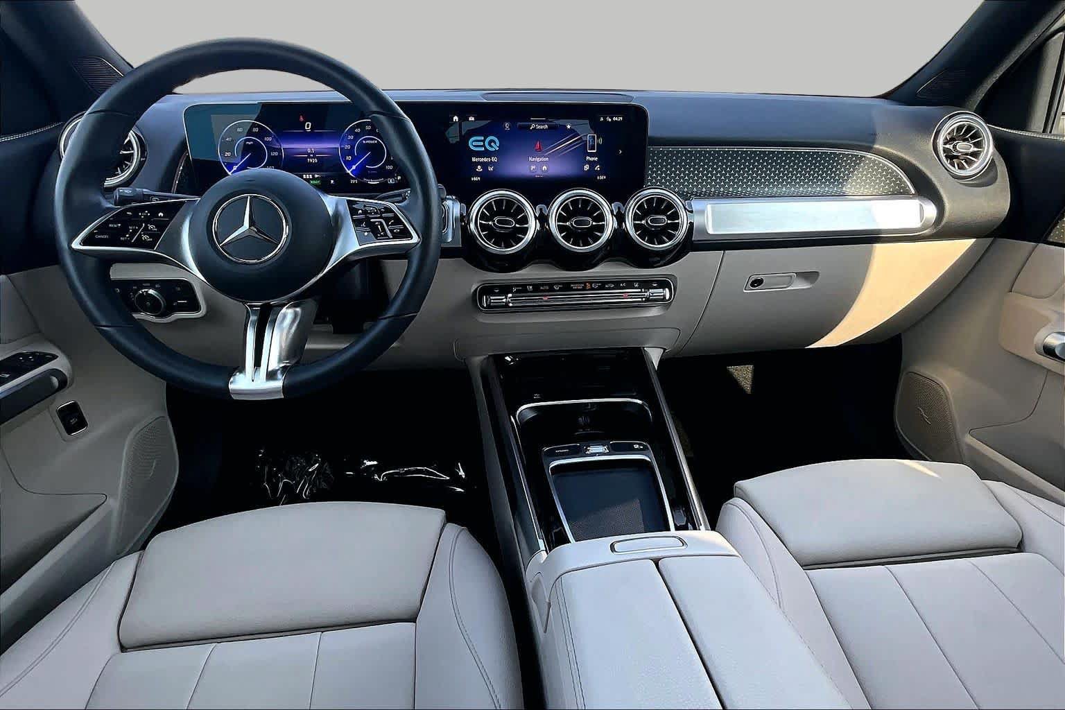 Used 2024 Mercedes-Benz EQB 250+ image 13