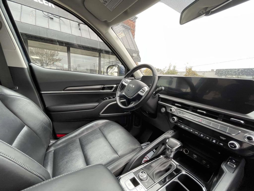 Certified 2023 Kia Telluride S image 17