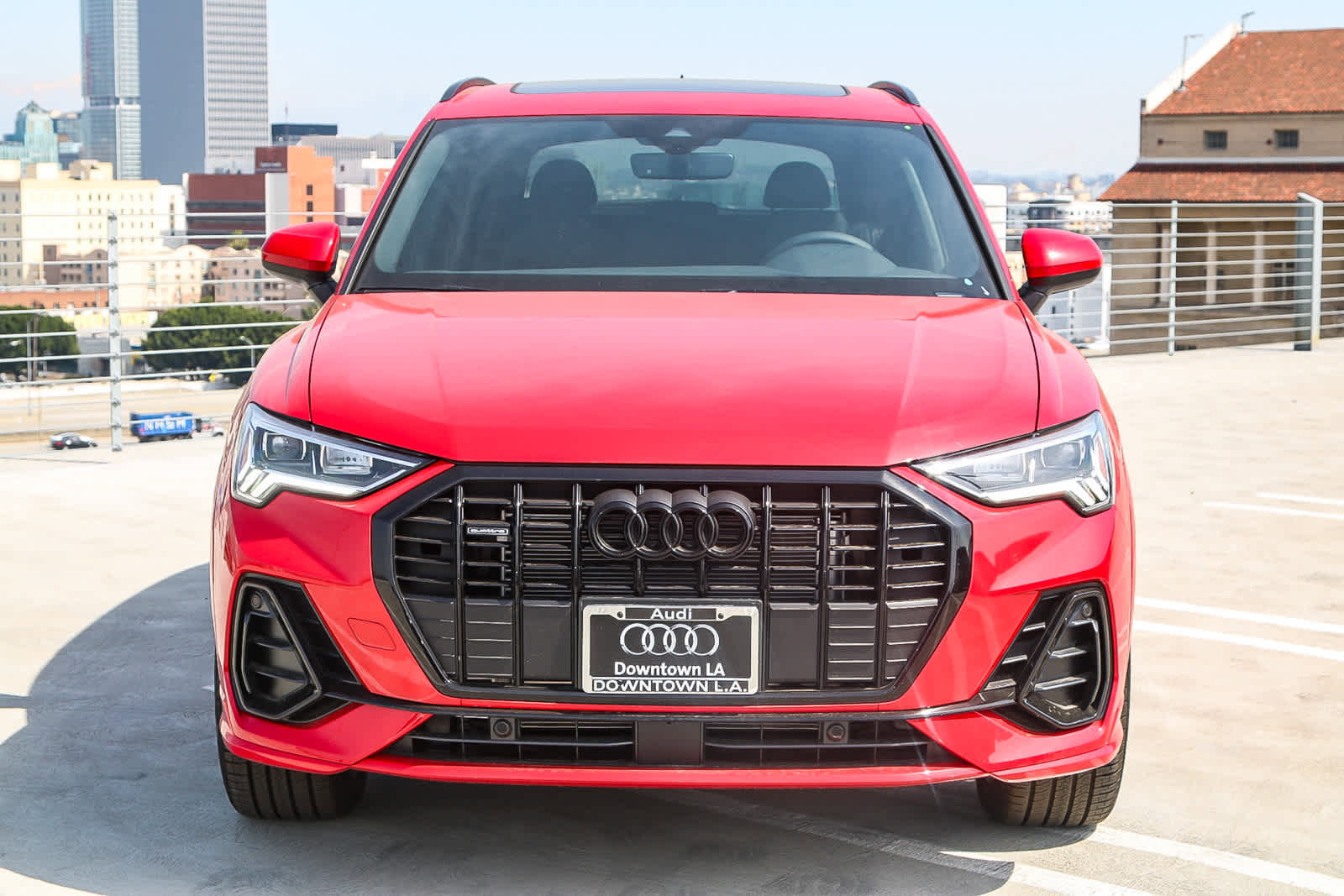 Used 2025 Audi Q3 2.0T Premium w/ Convenience Package image 2