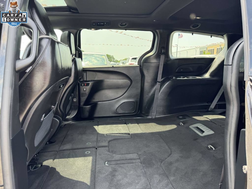 Used 2025 Chrysler Pacifica Limited FWD image 10
