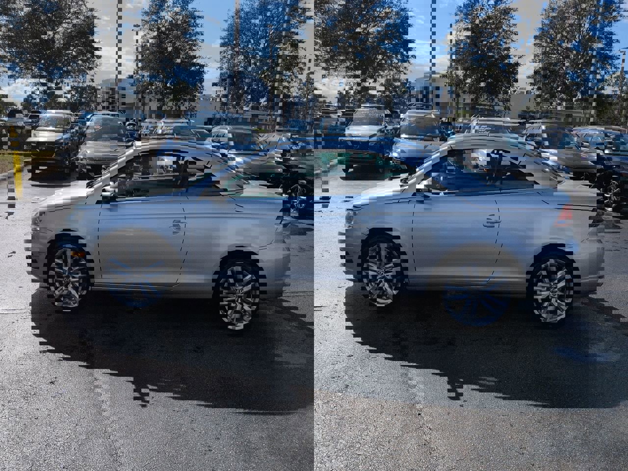 Used 2012 Volkswagen Eos Executive image 7