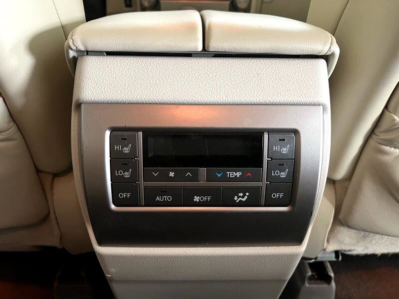 Used 2013 Lexus GX 460 Premium image 19
