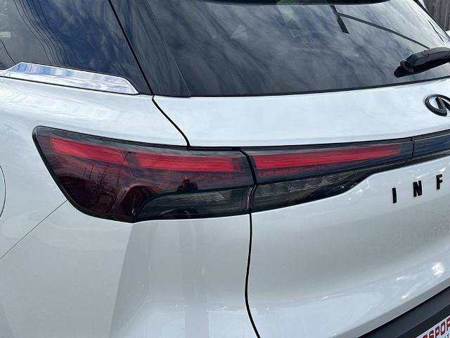 Certified 2025 INFINITI QX60 Luxe w/ Black Edition image 10