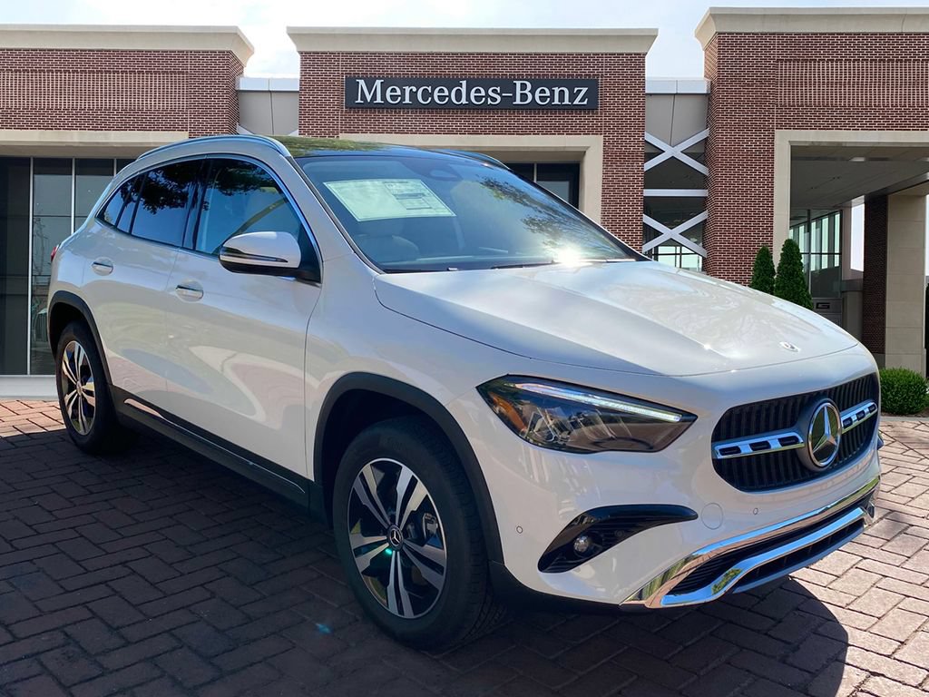 Certified 2025 Mercedes-Benz GLA 250 image 3