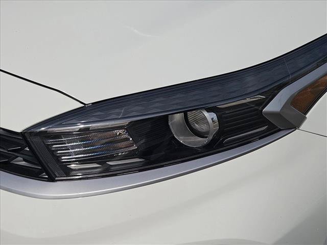 Used 2024 Kia Forte LX FWD image 2