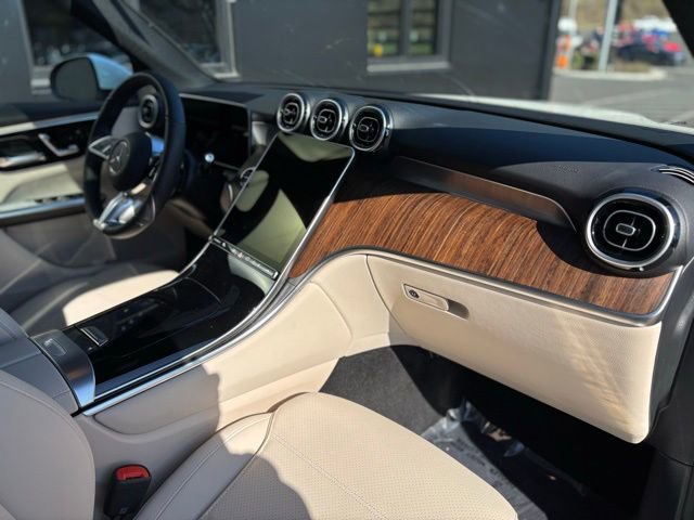Used 2026 Mercedes-Benz GLC 300 4MATIC image 46