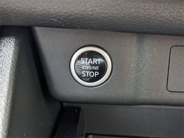 Used 2023 Nissan Rogue SV image 21