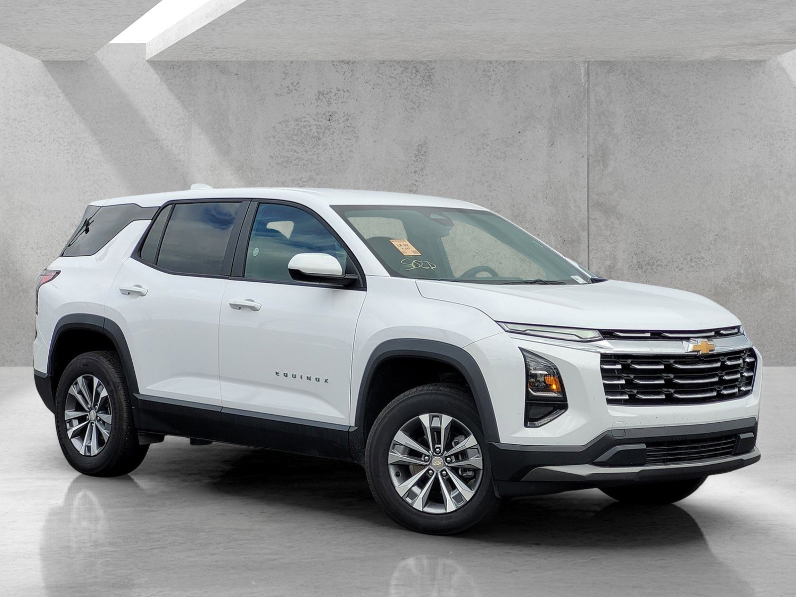 Used 2025 Chevrolet Equinox LT