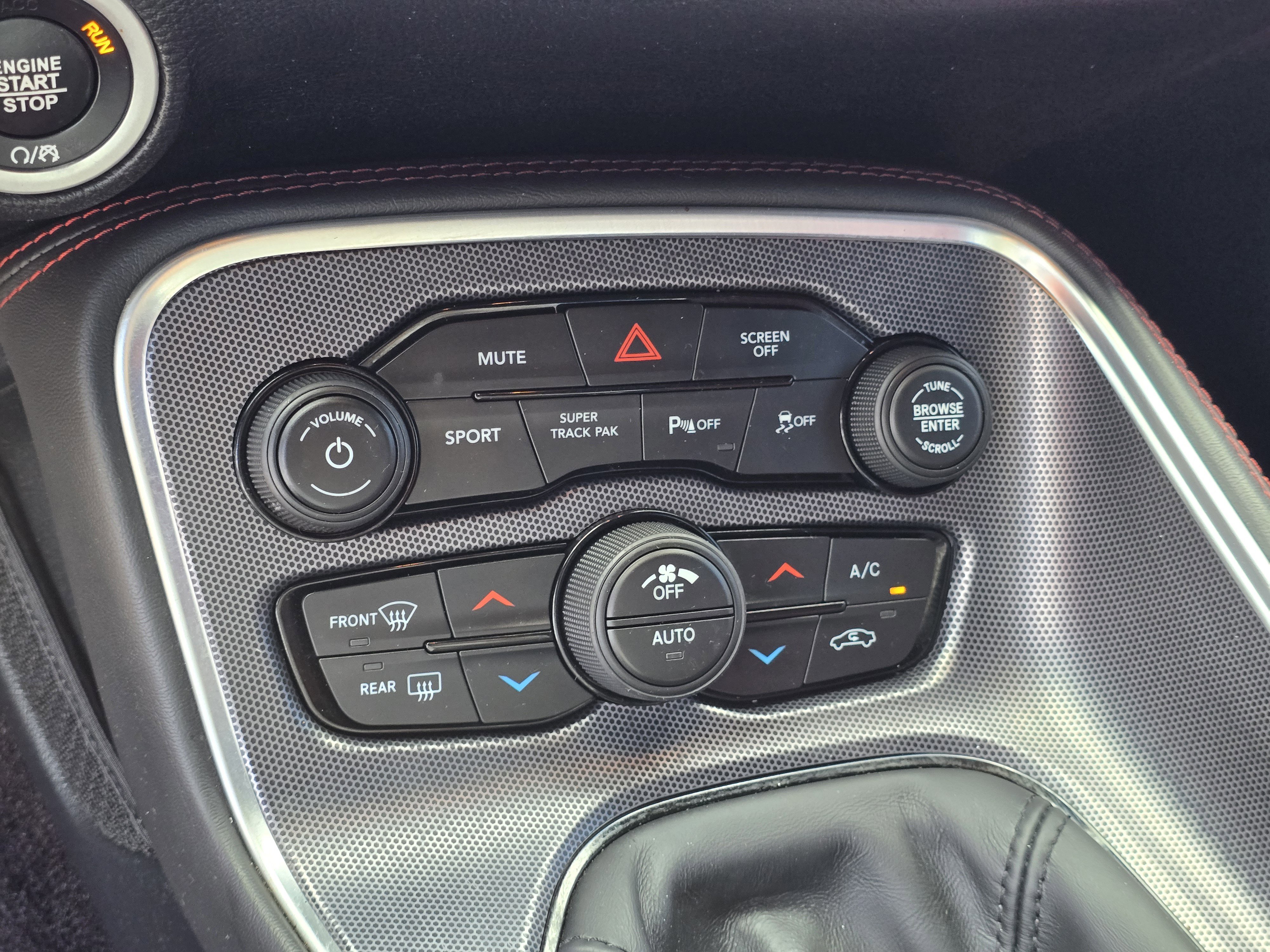 Used 2017 Dodge Challenger R/T Plus image 20