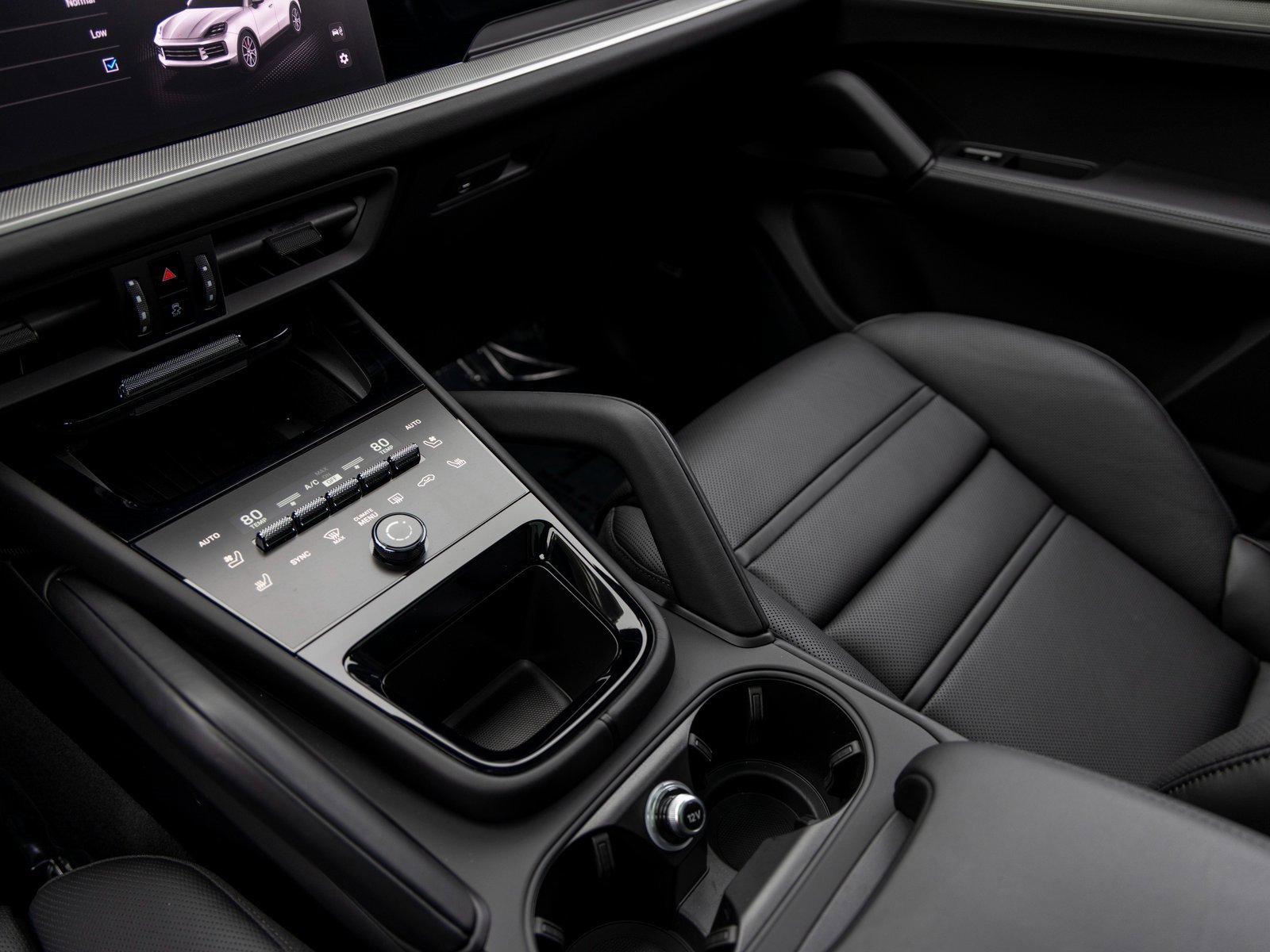 New 2025 Porsche Cayenne S image 38