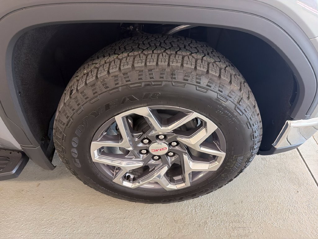 New 2026 GMC Sierra 1500 SLT w/ SLT Premium Package AWD/4WD image 4