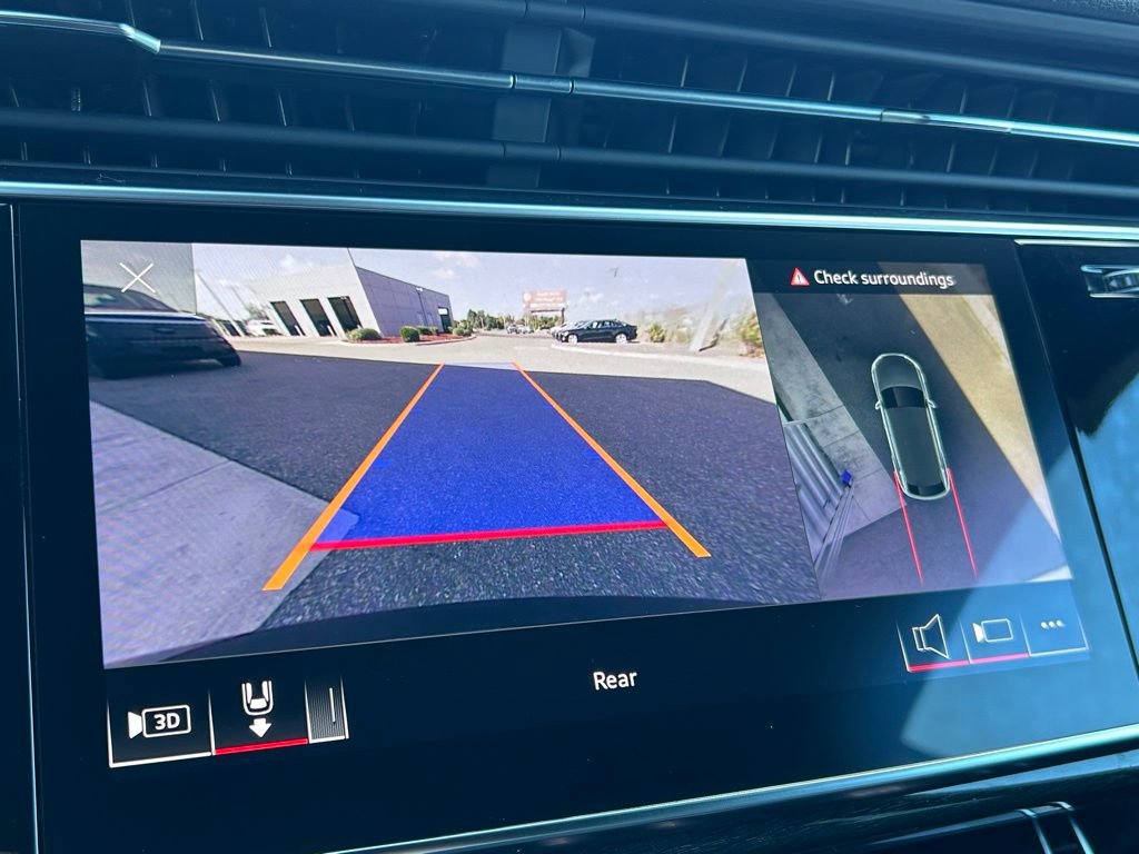 Used 2022 Audi Q8 Premium Plus w/ Premium Plus Package image 31