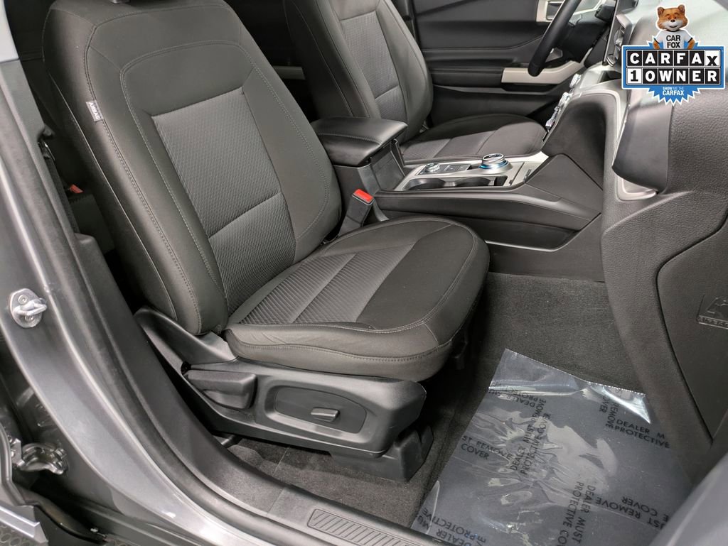 Used 2023 Ford Explorer XLT image 30