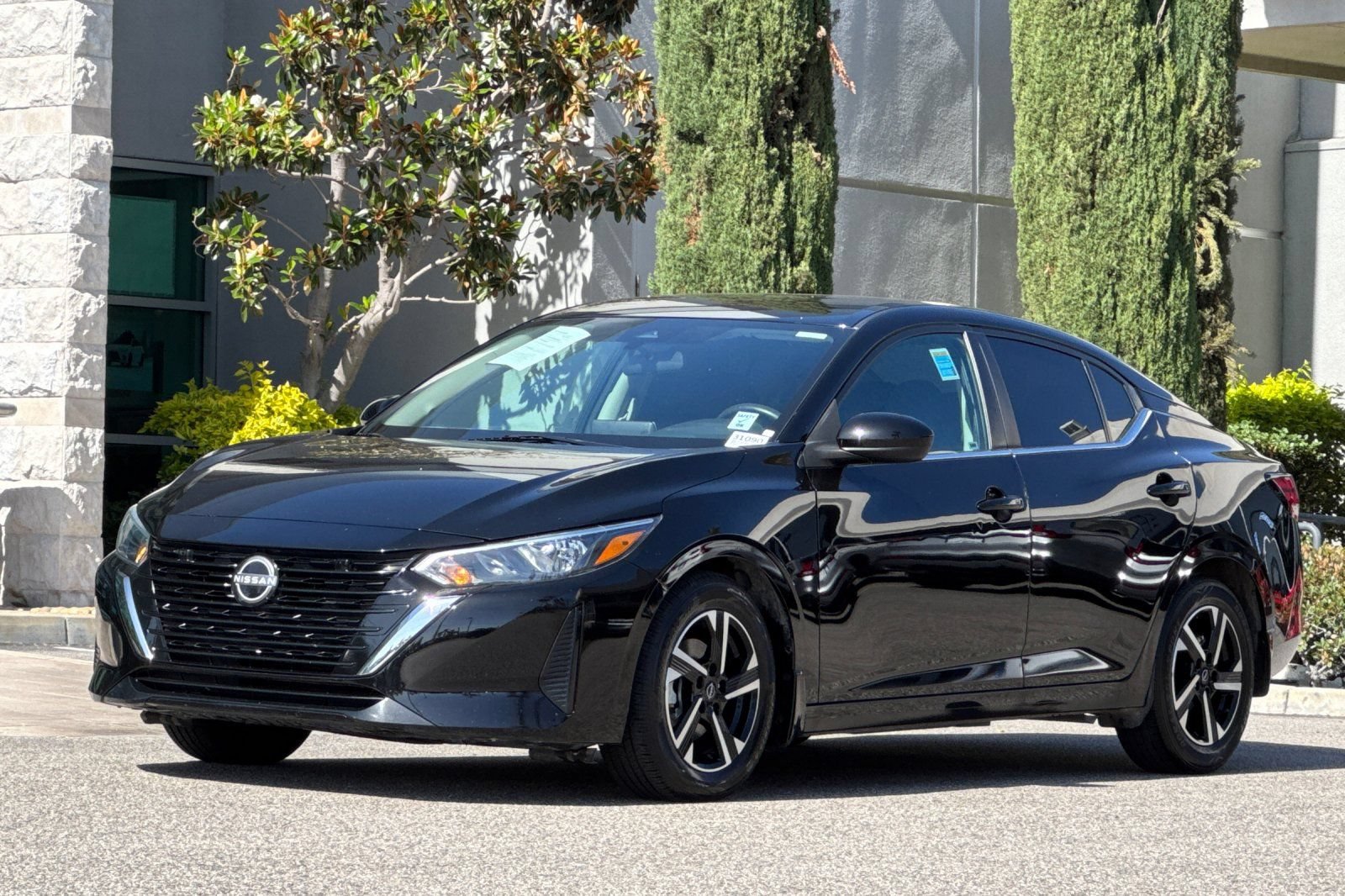 Used 2024 Nissan Sentra SV w/ All-Weather Package FWD image 8