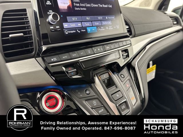 Used 2026 Honda Odyssey Touring image 10