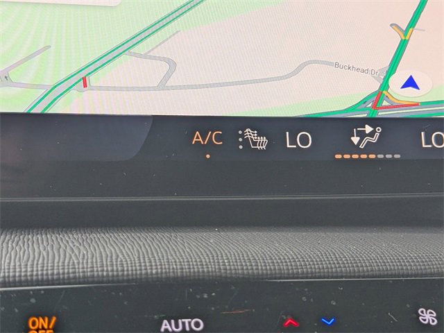 Used 2025 Buick Enclave Sport Touring w/ Power Package image 27