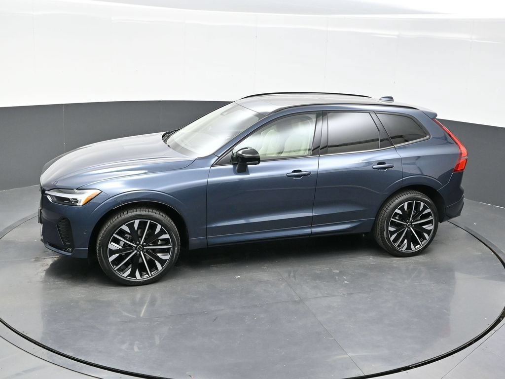 New 2026 Volvo XC60 B5 Ultra w/ Climate Package AWD/4WD image 40