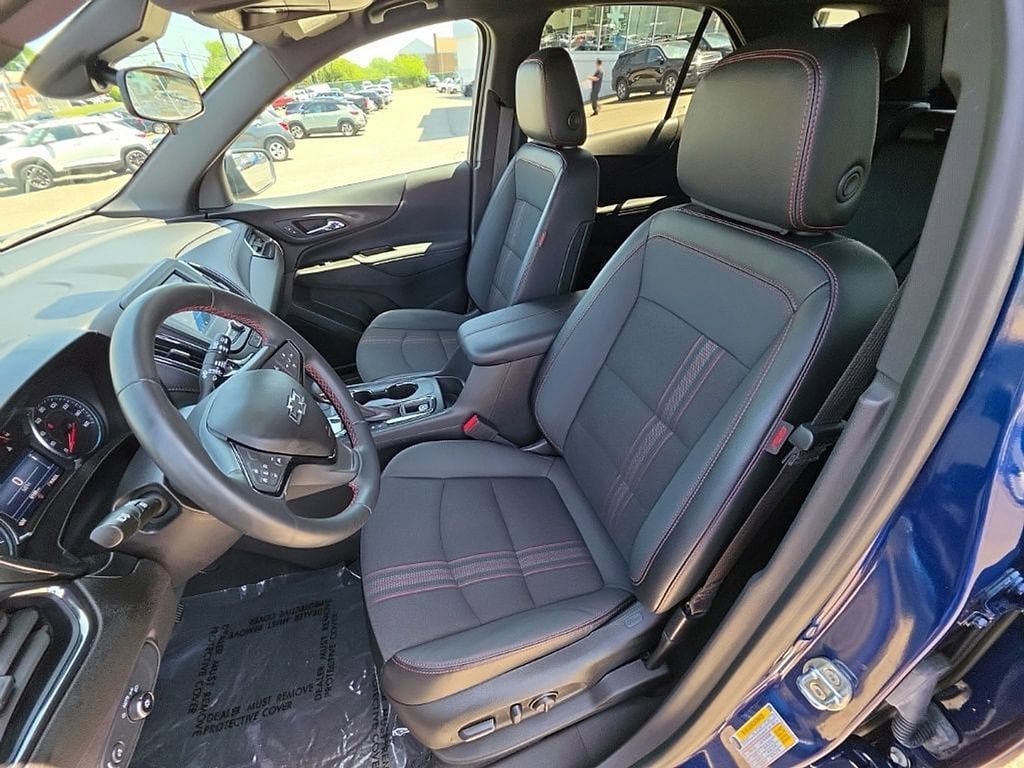 Used 2023 Chevrolet Equinox RS AWD/4WD image 24