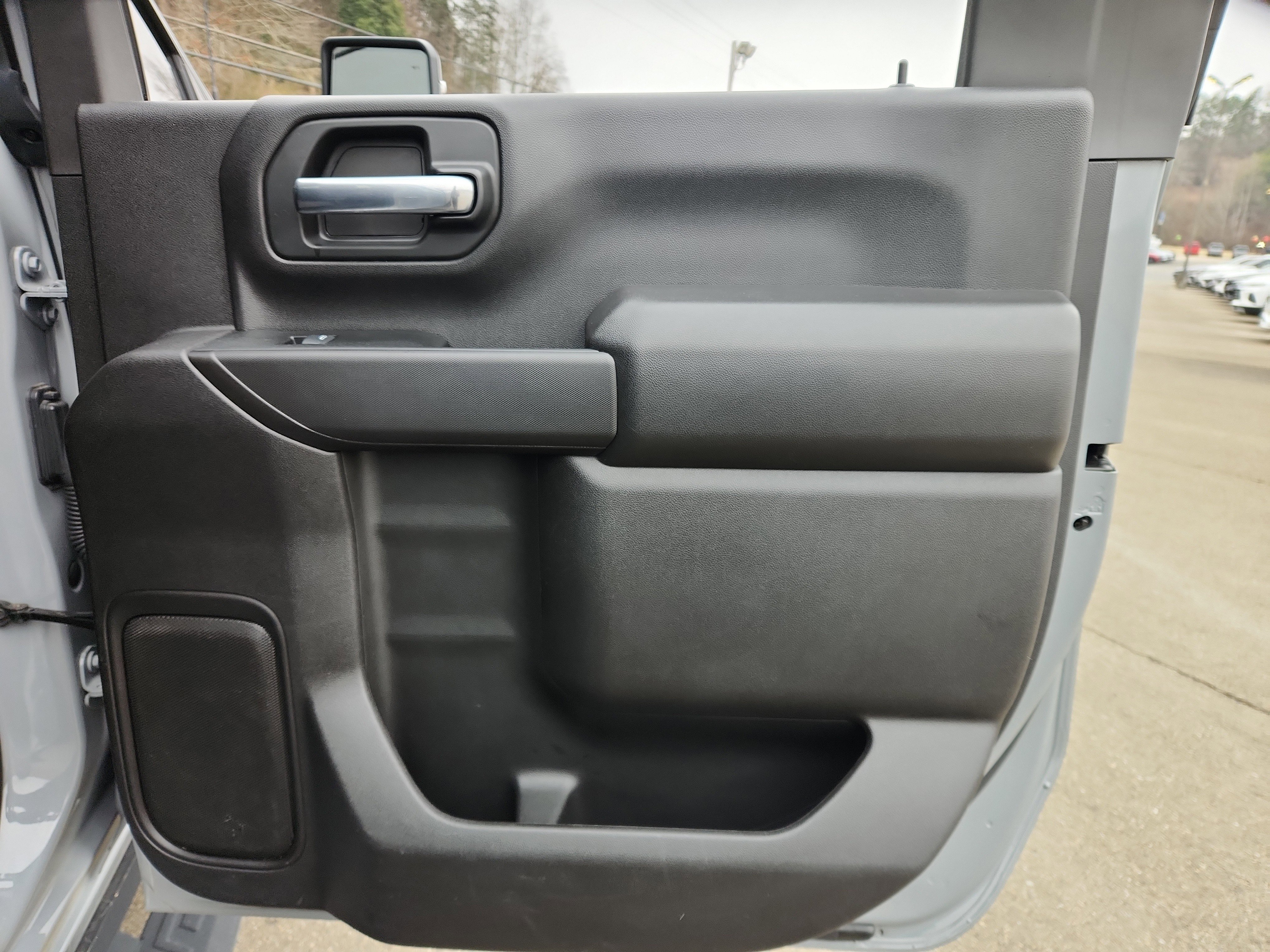 Used 2025 Chevrolet Silverado 2500 Custom w/ Custom Value Package image 34