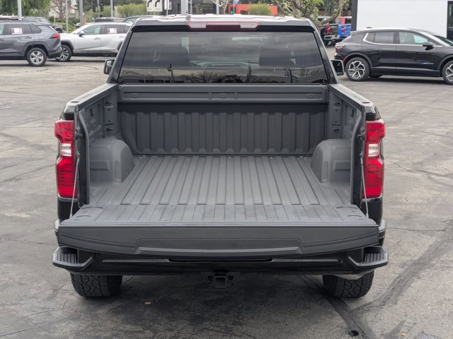 Certified 2024 Chevrolet Silverado 1500 Custom w/ Turbomax Blackout Package image 6