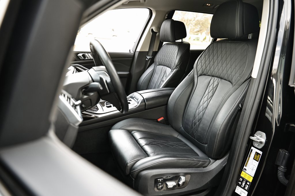 Used 2023 BMW X7 xDrive40i image 21