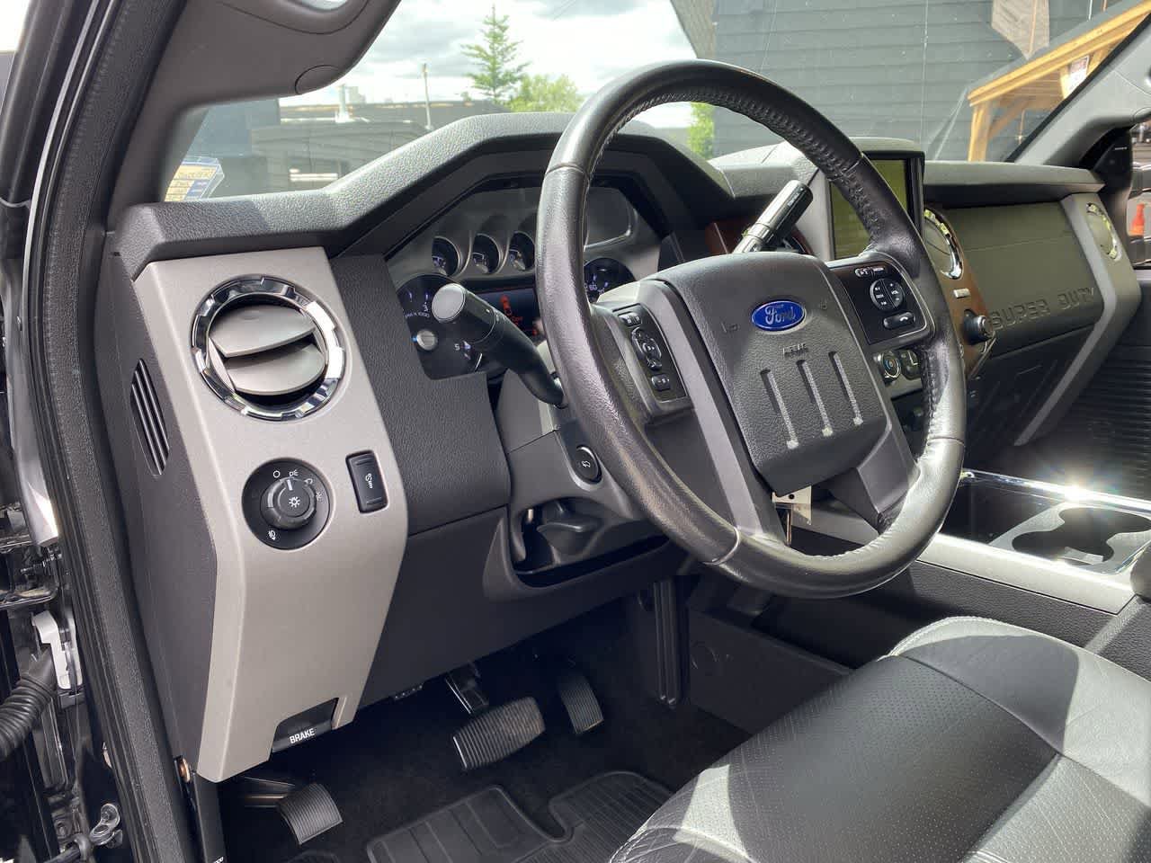 Used 2013 Ford F350 Lariat w/ Lariat Ultimate Pkg AWD/4WD image 2