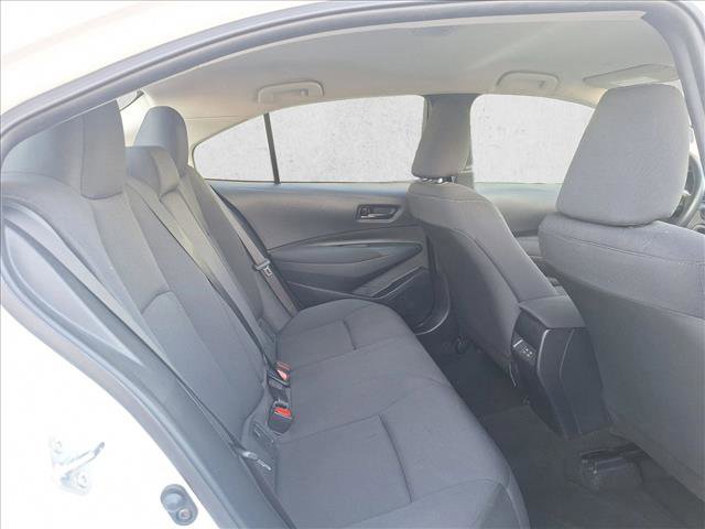 Used 2025 Toyota Corolla LE image 18