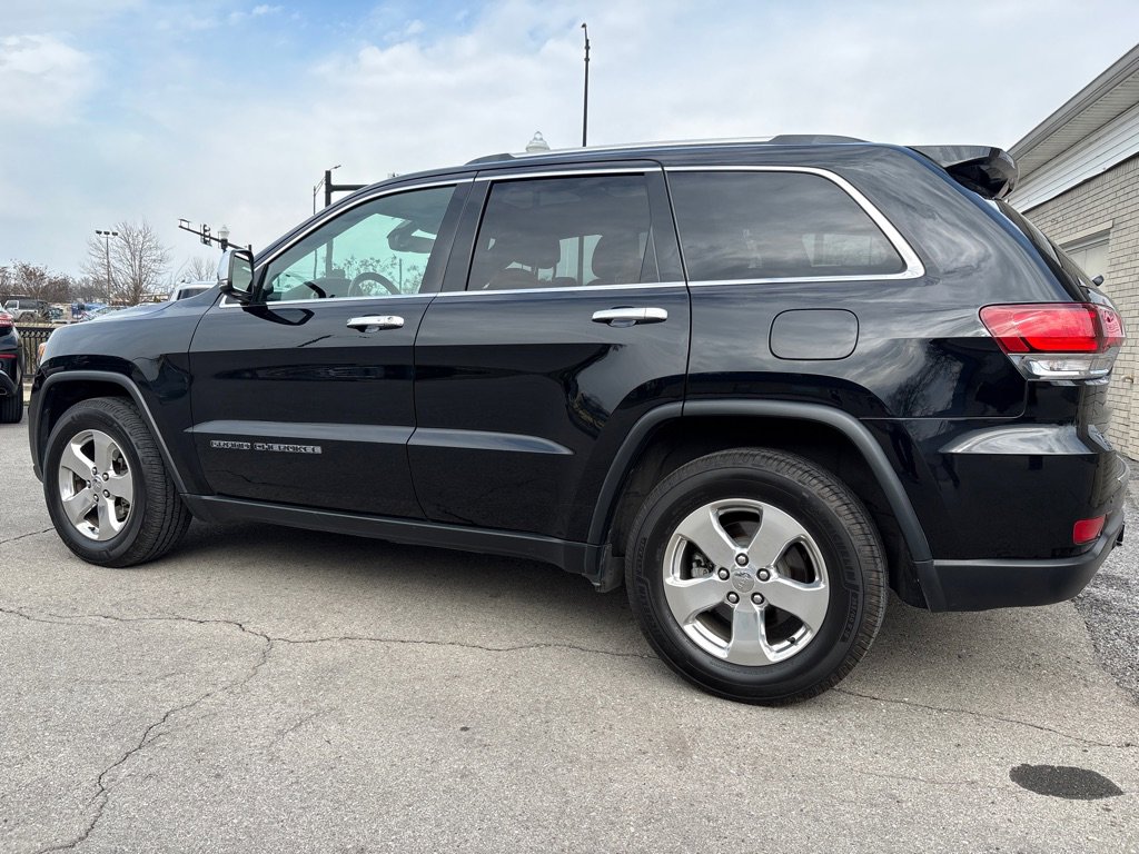 Used 2020 Jeep Grand Cherokee Limited w/ Luxury Group II image 4