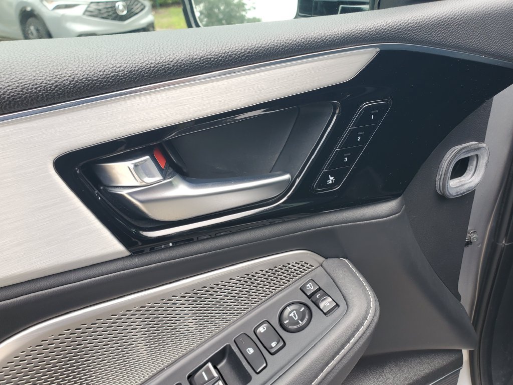 Used 2024 Acura MDX w/ Technology Package FWD image 23