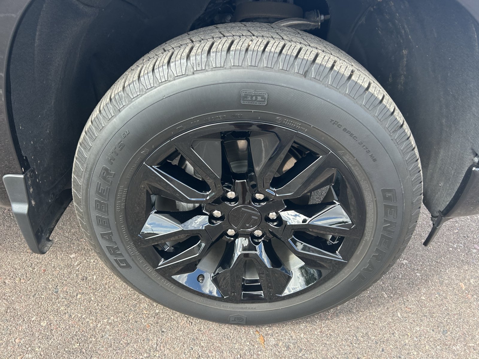 Certified 2024 Chevrolet Silverado 1500 Custom AWD/4WD image 9