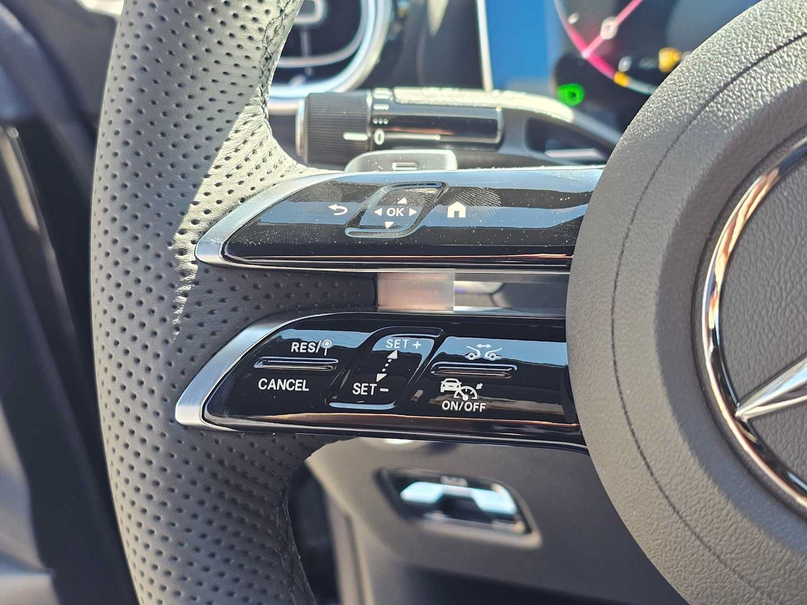 New 2027 Mercedes-Benz CLE 300 4MATIC Coupe image 23