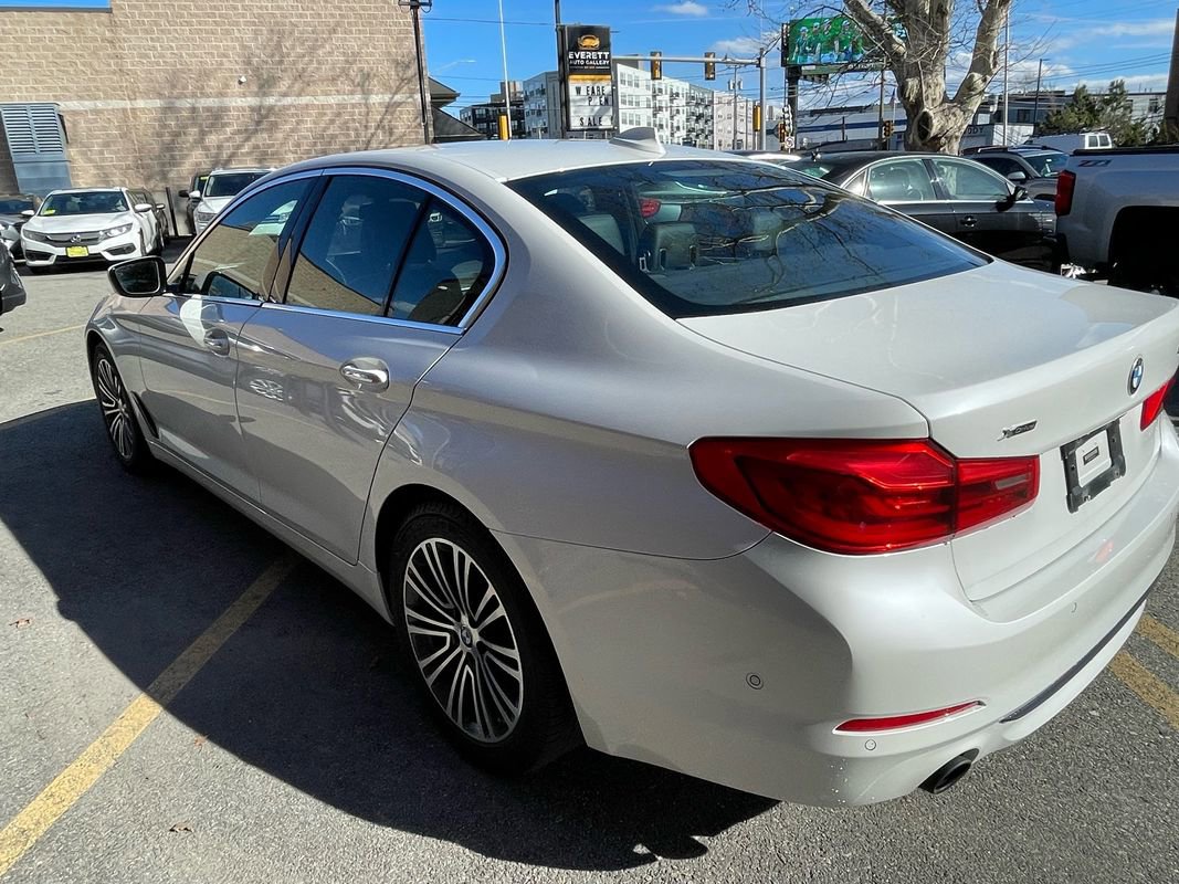 Used 2018 BMW 530i xDrive image 5
